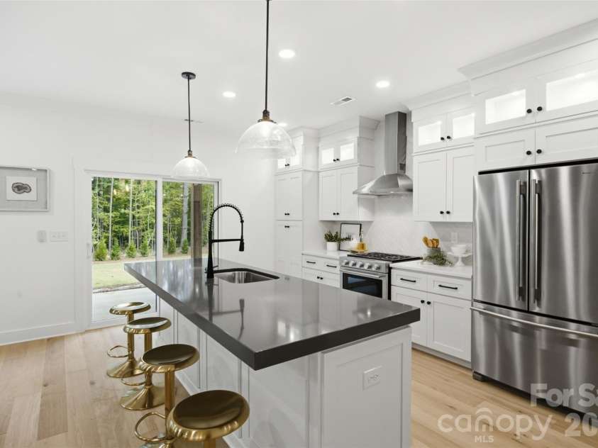 135 Parkdale Drive, Belmont, NC 28012.  MLS# CAR4415123, YatesRealty ID 9454. 