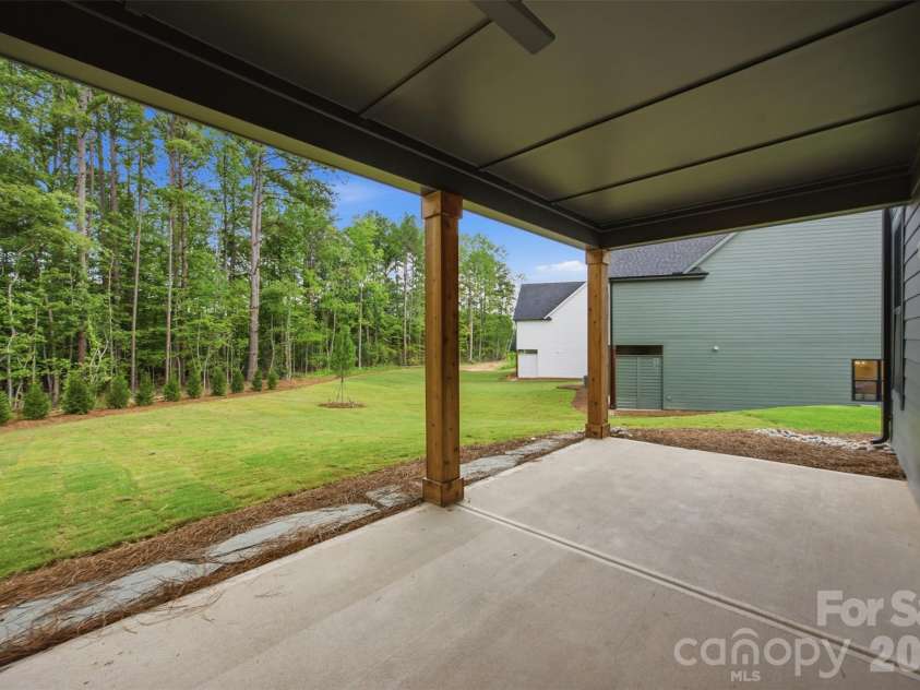 135 Parkdale Drive, Belmont, NC 28012.  MLS# CAR4415123, YatesRealty ID 9454. 