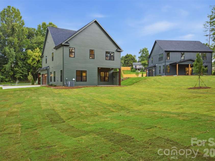 205 Parkdale Drive, Belmont, NC 28012.  MLS# CAR4415127, YatesRealty ID 9455. 