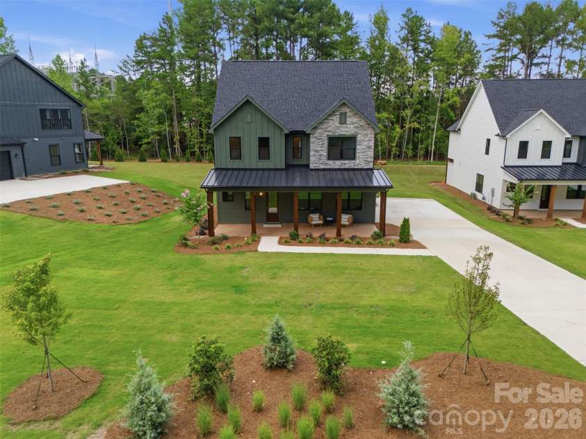 205 Parkdale Drive, Belmont, NC 28012.  MLS# CAR4415127, YatesRealty ID 9455. 