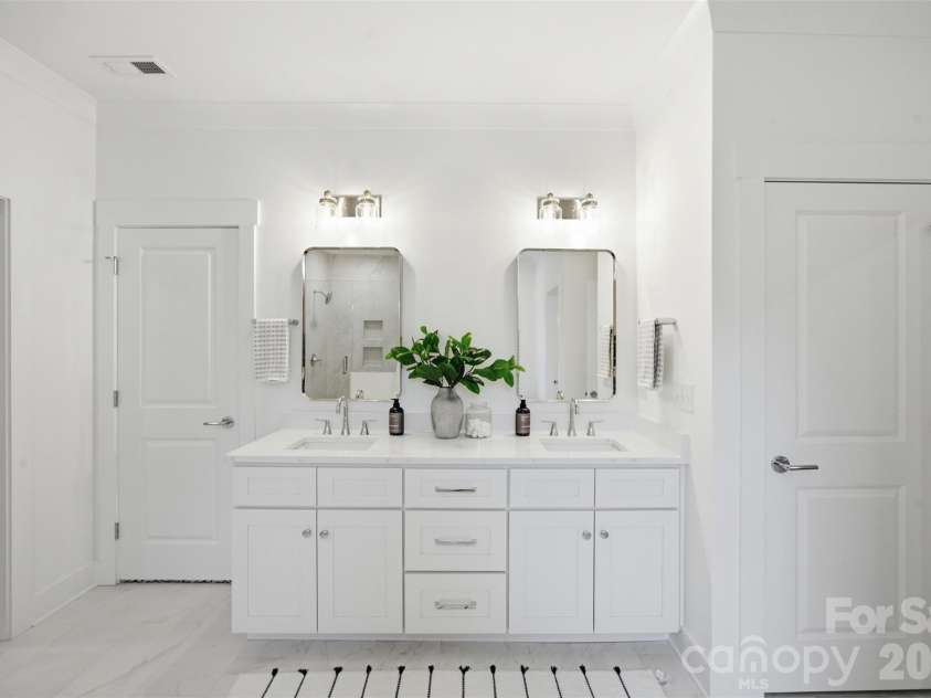 205 Parkdale Drive, Belmont, NC 28012.  MLS# CAR4415127, YatesRealty ID 9455. Primary bathroom