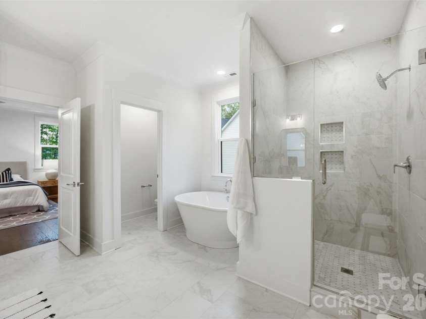 205 Parkdale Drive, Belmont, NC 28012.  MLS# CAR4415127, YatesRealty ID 9455. Primary bathroom