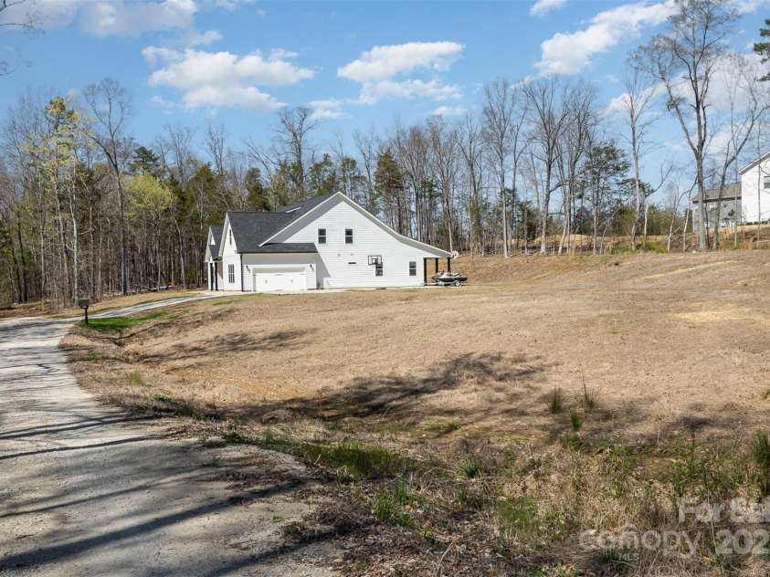 2645 Watts Avenue, Concord, NC 28027.  MLS# CAR4239639, YatesRealty ID 9455. 
