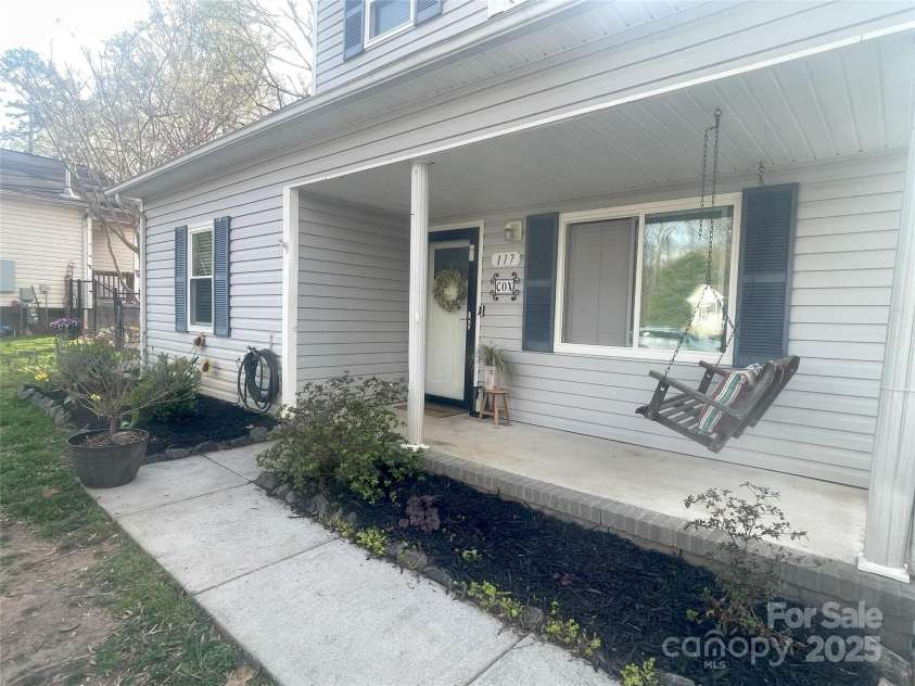 117 Thayer Court, Mooresville, NC 28115.  MLS# CAR4237540, YatesRealty ID 9457. 