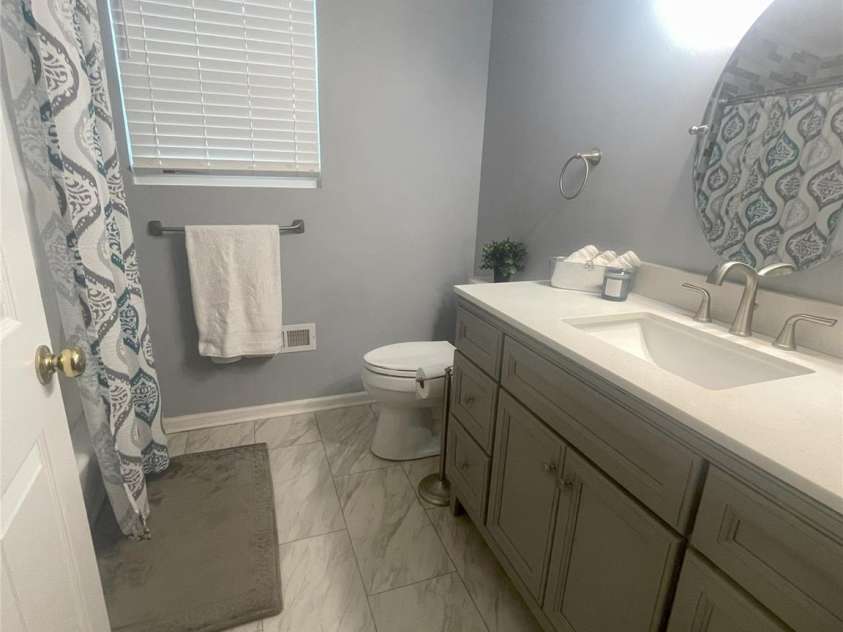 117 Thayer Court, Mooresville, NC 28115.  MLS# CAR4237540, YatesRealty ID 9457. 