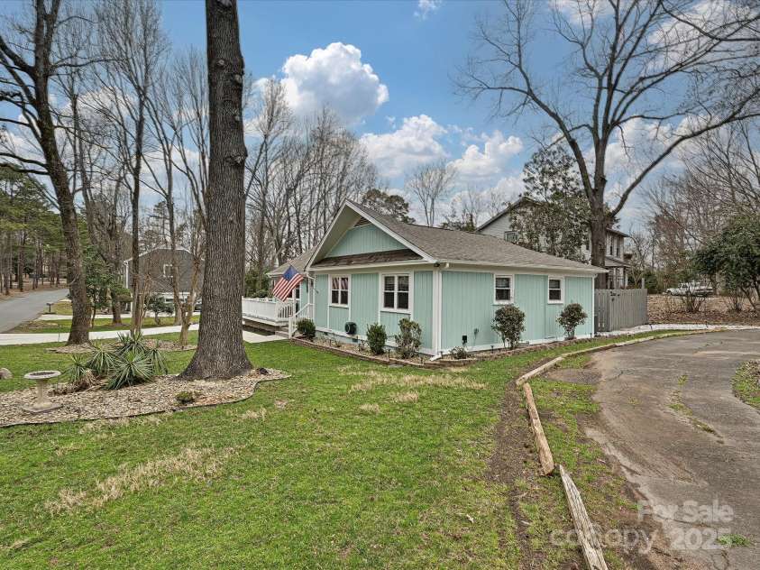 5091 Windward Drive, Tega Cay, SC 29708.  MLS# CAR4231303, YatesRealty ID 9459. 