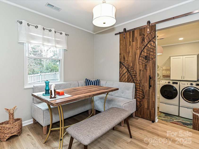5091 Windward Drive, Tega Cay, SC 29708.  MLS# CAR4231303, YatesRealty ID 9459. Dining area