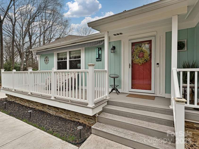 5091 Windward Drive, Tega Cay, SC 29708.  MLS# CAR4231303, YatesRealty ID 9459. Front Porch