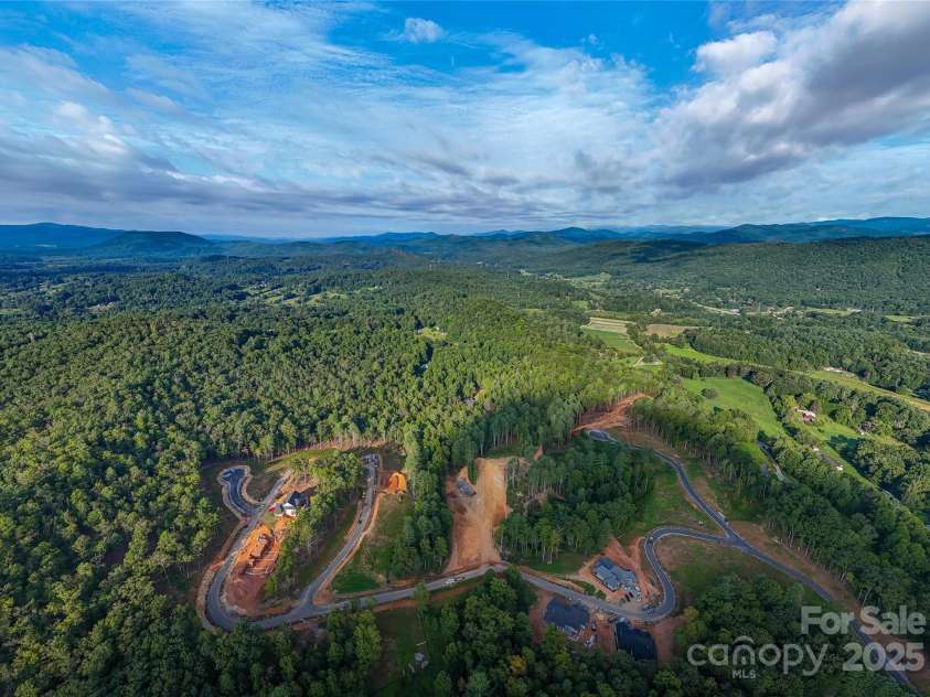 922 Ascension Valley, Horse Shoe, NC 28742.  MLS# CAR4191928, YatesRealty ID 946. 