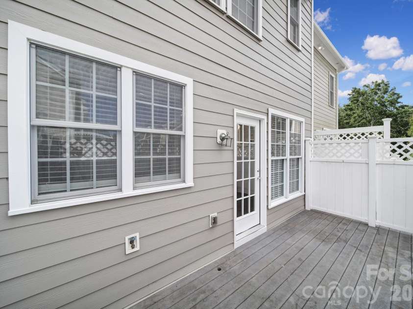 625 Sixth Baxter Crossing, Fort Mill, SC 29708.  MLS# CAR4353376, YatesRealty ID 9460. 