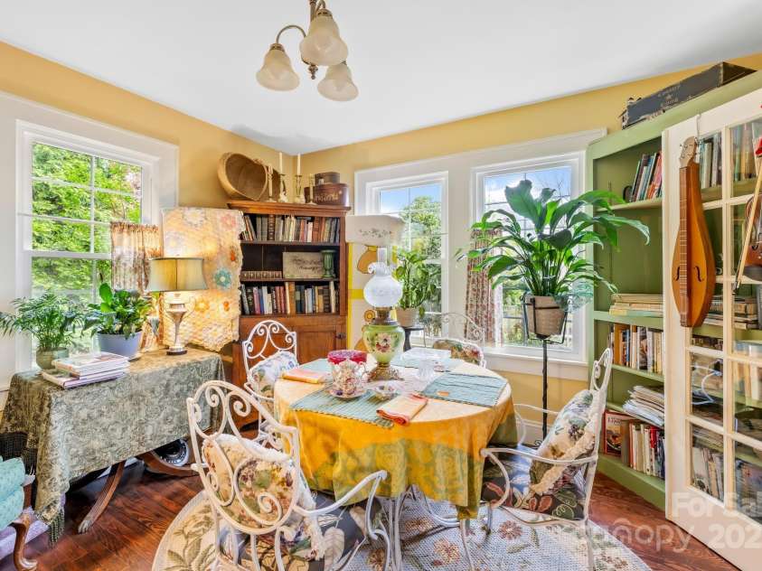 292 Mocksville Highway, Statesville, NC 28625.  MLS# CAR4244146, YatesRealty ID 9461. 