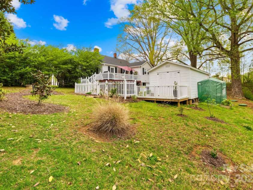 292 Mocksville Highway, Statesville, NC 28625.  MLS# CAR4244146, YatesRealty ID 9461. 