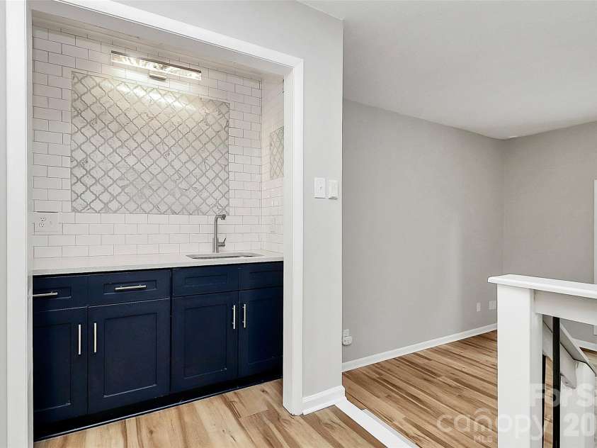 7931 Charter Oak Lane, Charlotte, NC 28226.  MLS# CAR4344426, YatesRealty ID 9461. 