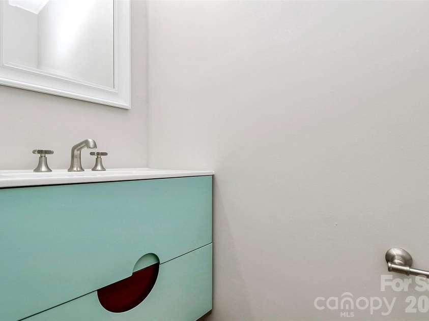 7931 Charter Oak Lane, Charlotte, NC 28226.  MLS# CAR4344426, YatesRealty ID 9461. 