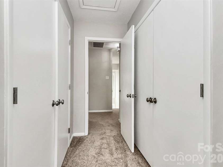7931 Charter Oak Lane, Charlotte, NC 28226.  MLS# CAR4344426, YatesRealty ID 9461. 