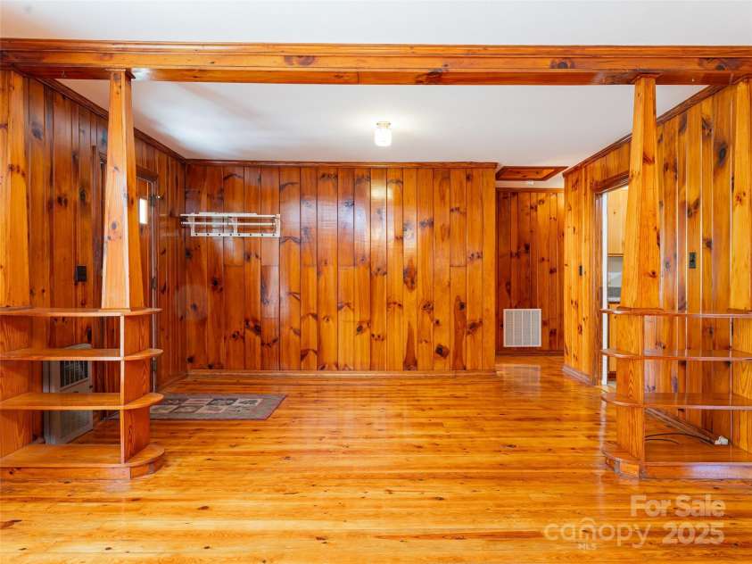 170 Pleasant Valley Road, Burnsville, NC 28714.  MLS# CAR4121722, YatesRealty ID 9462. Built in Shelves