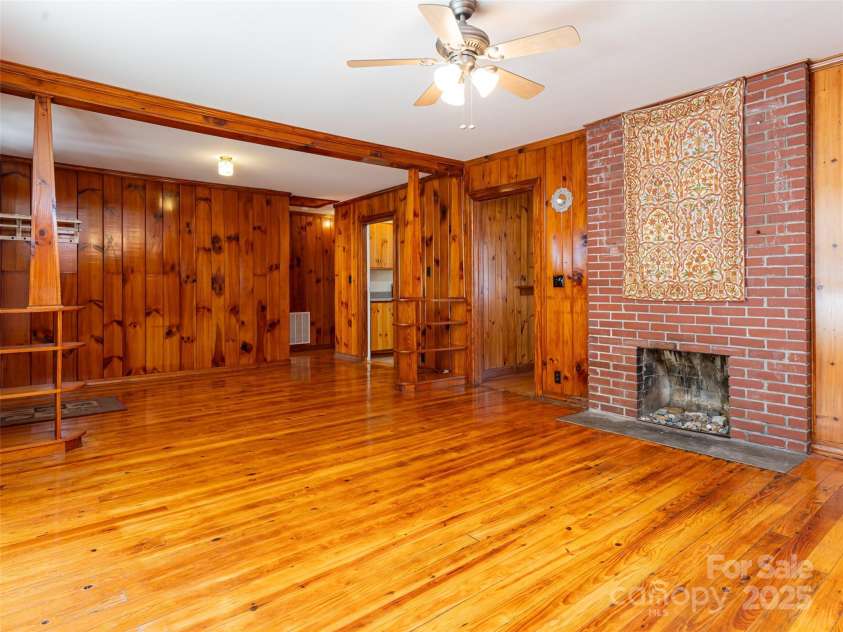 170 Pleasant Valley Road, Burnsville, NC 28714.  MLS# CAR4121722, YatesRealty ID 9462. Built in shelving