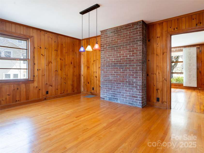170 Pleasant Valley Road, Burnsville, NC 28714.  MLS# CAR4121722, YatesRealty ID 9462. Dining space