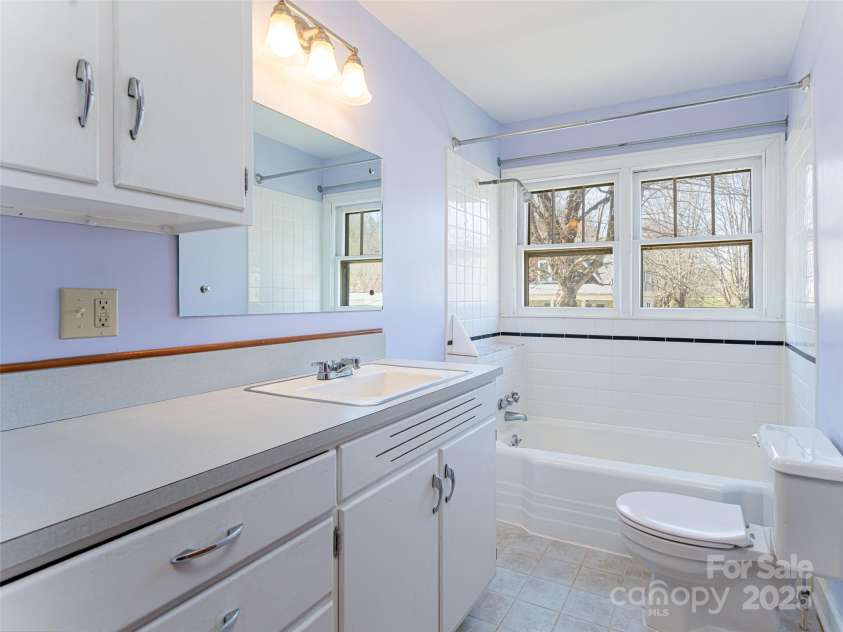 170 Pleasant Valley Road, Burnsville, NC 28714.  MLS# CAR4121722, YatesRealty ID 9462. Updated bathroom on main level