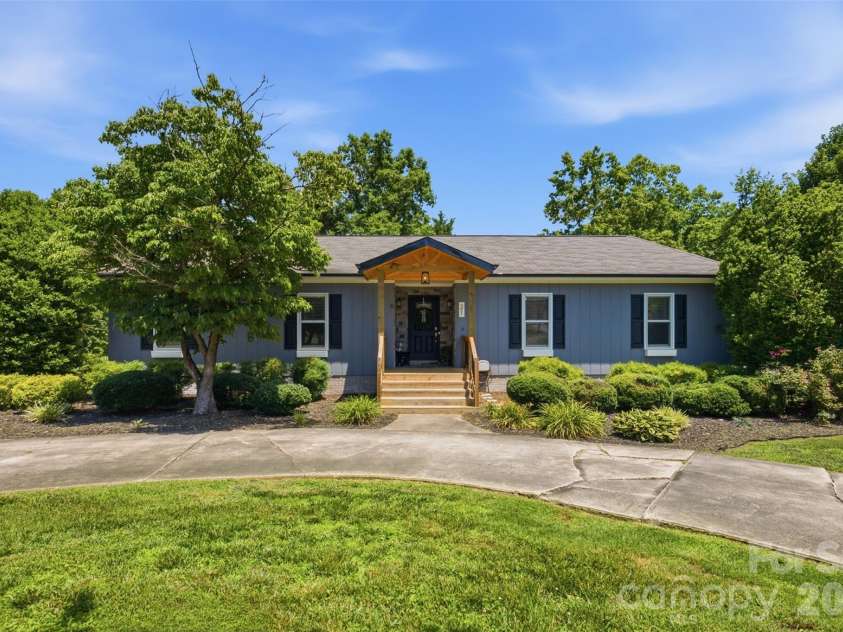 21 Eagle Drive, Taylorsville, NC 28681.  MLS# CAR4393704, YatesRealty ID 9462. 