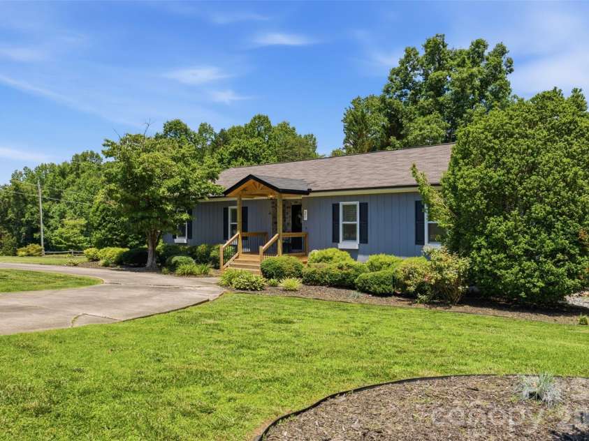21 Eagle Drive, Taylorsville, NC 28681.  MLS# CAR4393704, YatesRealty ID 9462. 