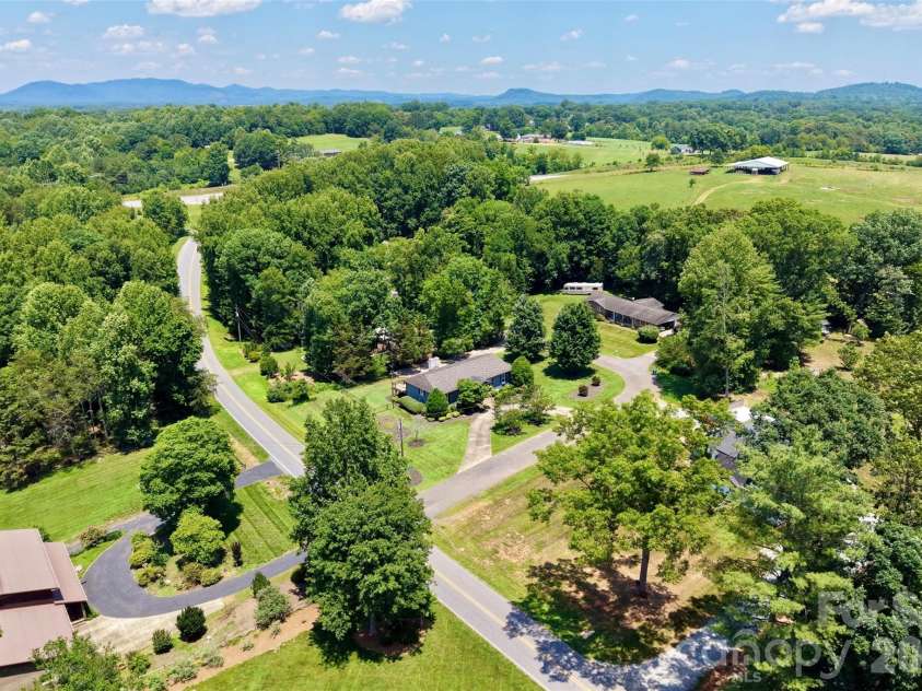 21 Eagle Drive, Taylorsville, NC 28681.  MLS# CAR4393704, YatesRealty ID 9462. 
