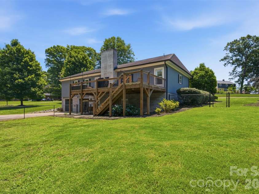 21 Eagle Drive, Taylorsville, NC 28681.  MLS# CAR4393704, YatesRealty ID 9462. 