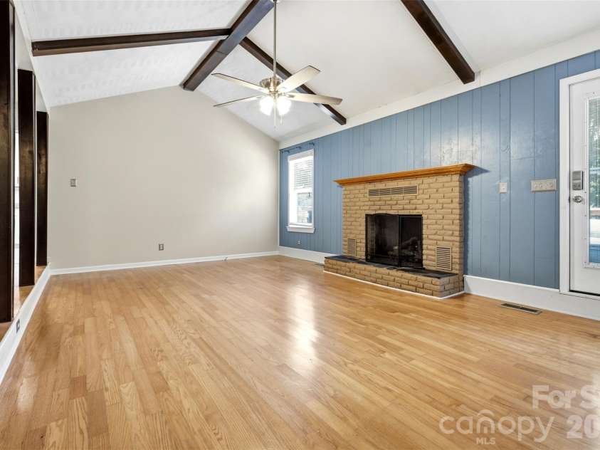 21 Eagle Drive, Taylorsville, NC 28681.  MLS# CAR4393704, YatesRealty ID 9462. 