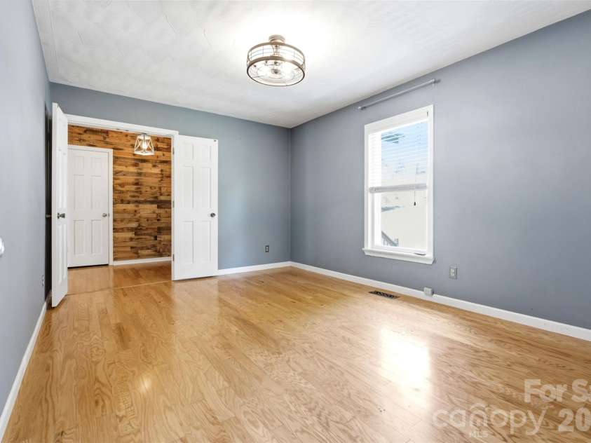 21 Eagle Drive, Taylorsville, NC 28681.  MLS# CAR4393704, YatesRealty ID 9462. 