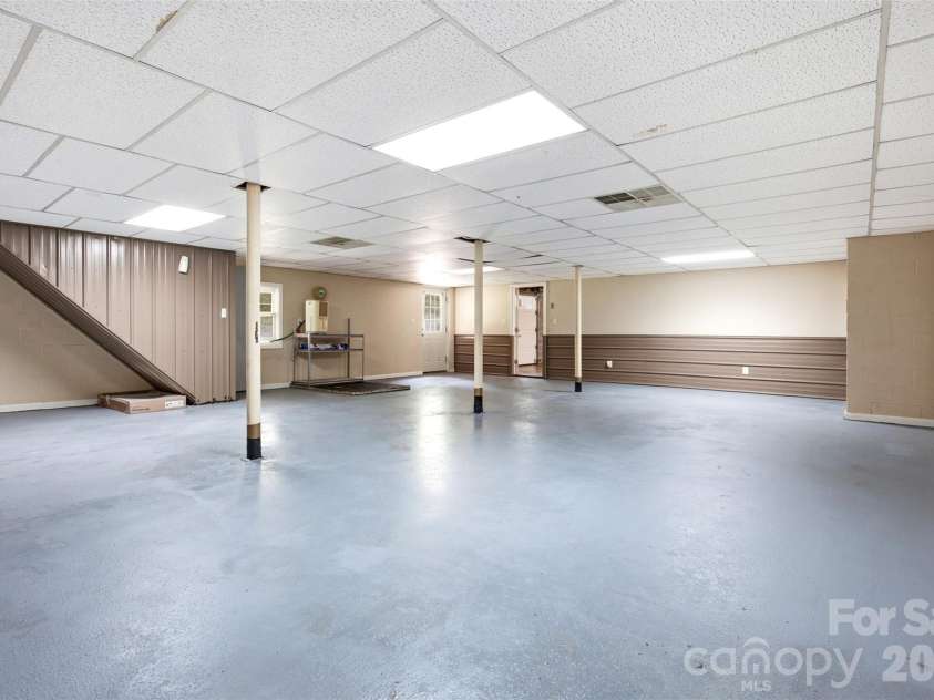 21 Eagle Drive, Taylorsville, NC 28681.  MLS# CAR4393704, YatesRealty ID 9462. 