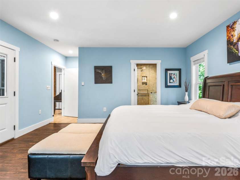 135 Dogwood Drive, Brevard, NC 28712.  MLS# CAR4296254, YatesRealty ID 9463. 