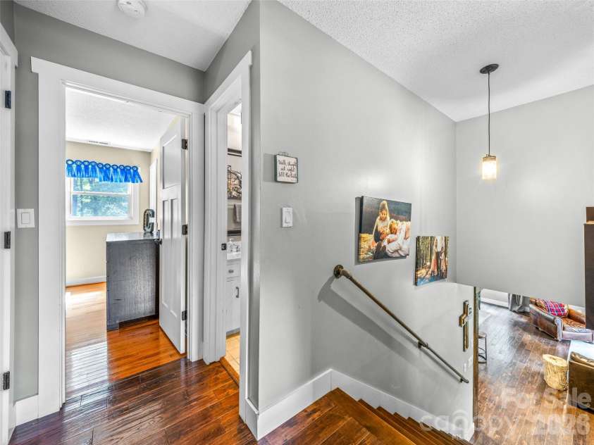 135 Dogwood Drive, Brevard, NC 28712.  MLS# CAR4296254, YatesRealty ID 9463. 