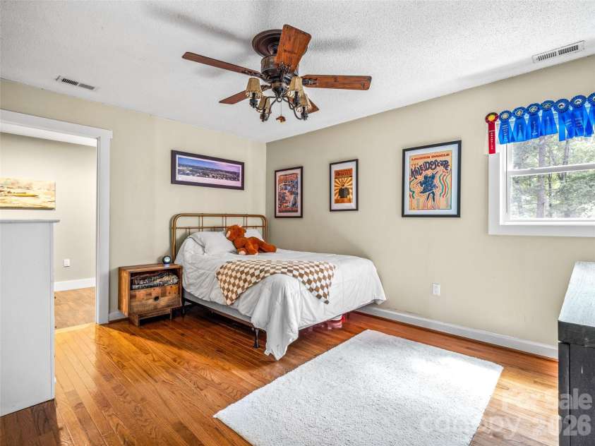 135 Dogwood Drive, Brevard, NC 28712.  MLS# CAR4296254, YatesRealty ID 9463. 