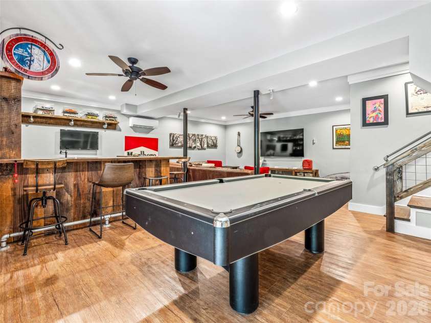 135 Dogwood Drive, Brevard, NC 28712.  MLS# CAR4296254, YatesRealty ID 9463. 