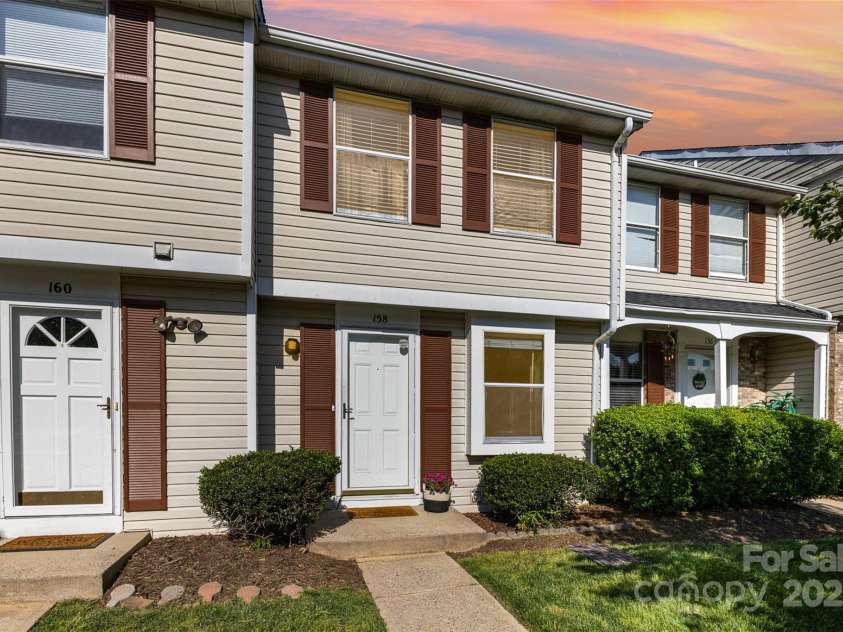 158 Water Oak Drive, Pineville, NC 28134.  MLS# CAR4245361, YatesRealty ID 9463. 