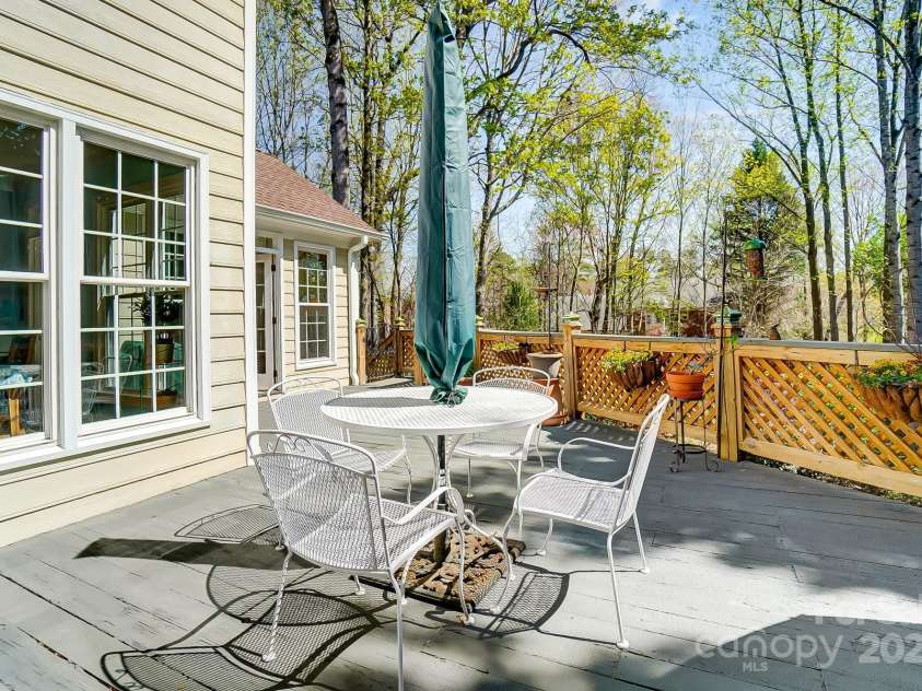 3717 Bodenham Court, Charlotte, NC 28215.  MLS# CAR4240203, YatesRealty ID 9464. Deck