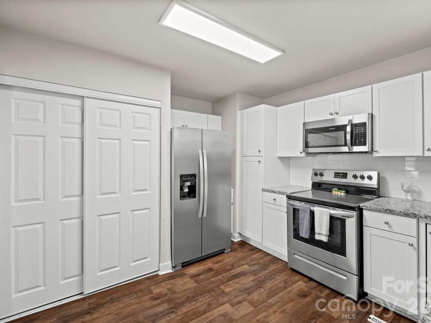 247 Cabarrus Avenue, Concord, NC 28025.  MLS# CAR4400350, YatesRealty ID 9465. 