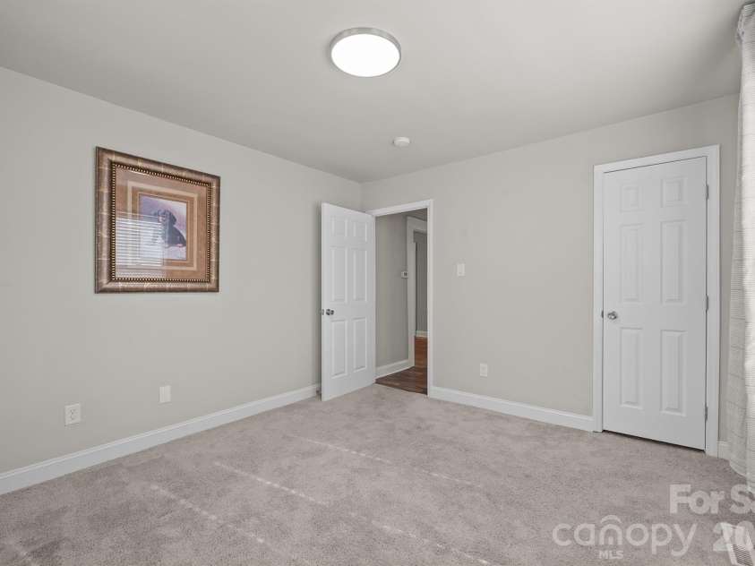 247 Cabarrus Avenue, Concord, NC 28025.  MLS# CAR4400350, YatesRealty ID 9465. 
