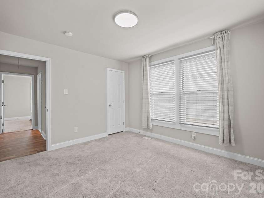 247 Cabarrus Avenue, Concord, NC 28025.  MLS# CAR4400350, YatesRealty ID 9465. 