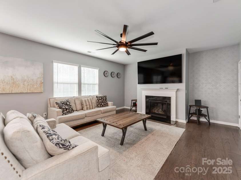 3449 Southern Red Oak Lane, Gastonia, NC 28056.  MLS# CAR4231392, YatesRealty ID 9465. 