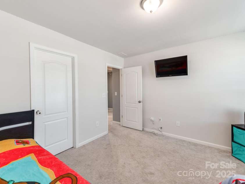3449 Southern Red Oak Lane, Gastonia, NC 28056.  MLS# CAR4231392, YatesRealty ID 9465. 