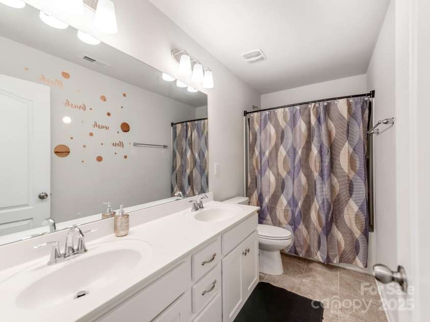 3449 Southern Red Oak Lane, Gastonia, NC 28056.  MLS# CAR4231392, YatesRealty ID 9465. 