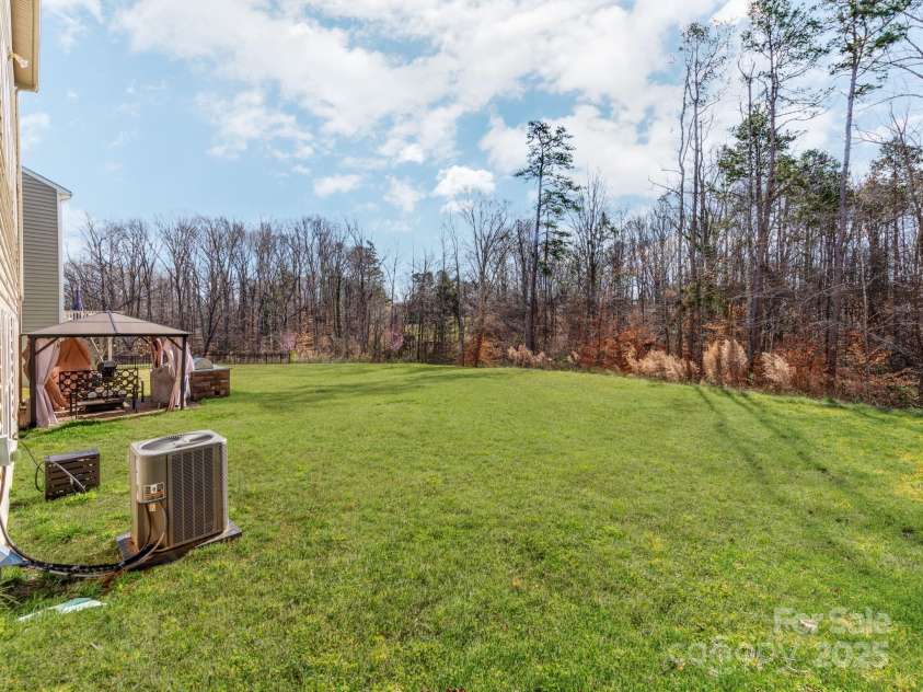 3449 Southern Red Oak Lane, Gastonia, NC 28056.  MLS# CAR4231392, YatesRealty ID 9465. 