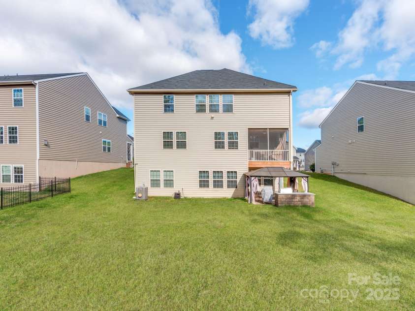 3449 Southern Red Oak Lane, Gastonia, NC 28056.  MLS# CAR4231392, YatesRealty ID 9465. 