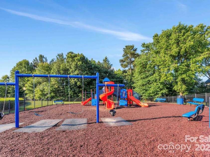 3449 Southern Red Oak Lane, Gastonia, NC 28056.  MLS# CAR4231392, YatesRealty ID 9465. 