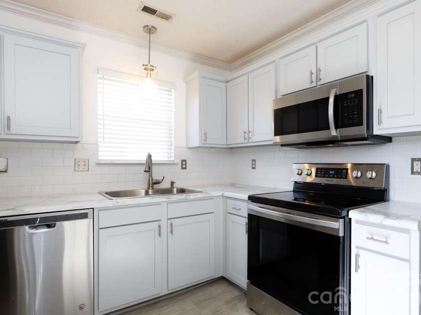 514 Jacobs Ridge, Fort Mill, SC 29715.  MLS# CAR4361377, YatesRealty ID 9466. 