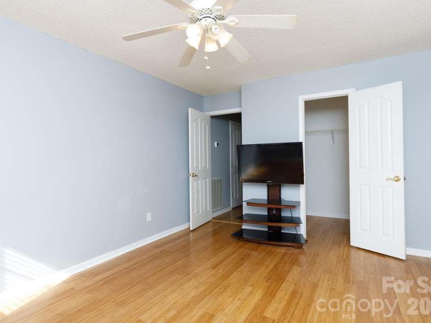 514 Jacobs Ridge, Fort Mill, SC 29715.  MLS# CAR4361377, YatesRealty ID 9466. 