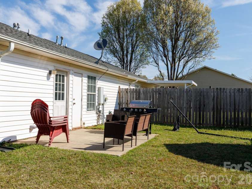 514 Jacobs Ridge, Fort Mill, SC 29715.  MLS# CAR4361377, YatesRealty ID 9466. 