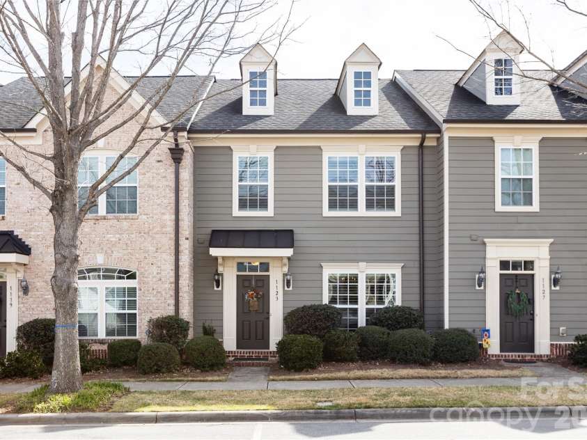 1123 Inn Keepers Way, Cornelius, NC 28031.  MLS# CAR4362117, YatesRealty ID 9467. 