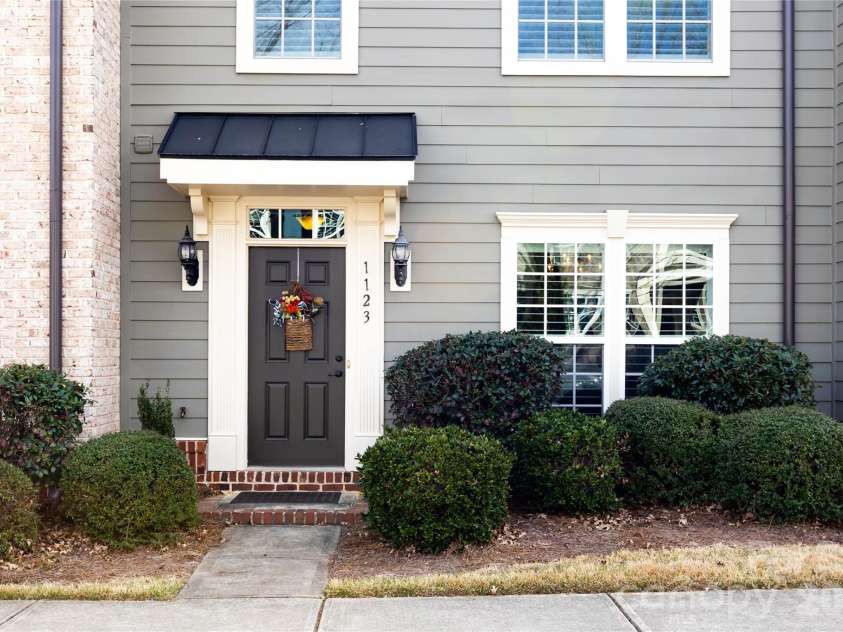 1123 Inn Keepers Way, Cornelius, NC 28031.  MLS# CAR4362117, YatesRealty ID 9467. 